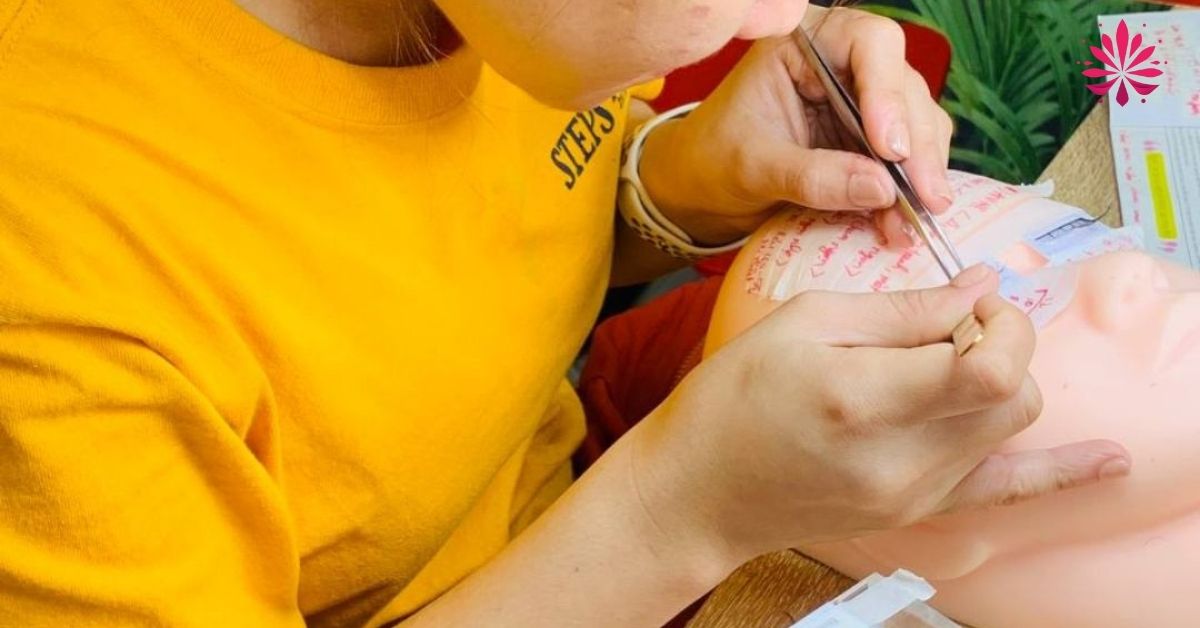 Hoạt động trong nghề Mi anh chị em có cơ hội phát triển bản thân cao