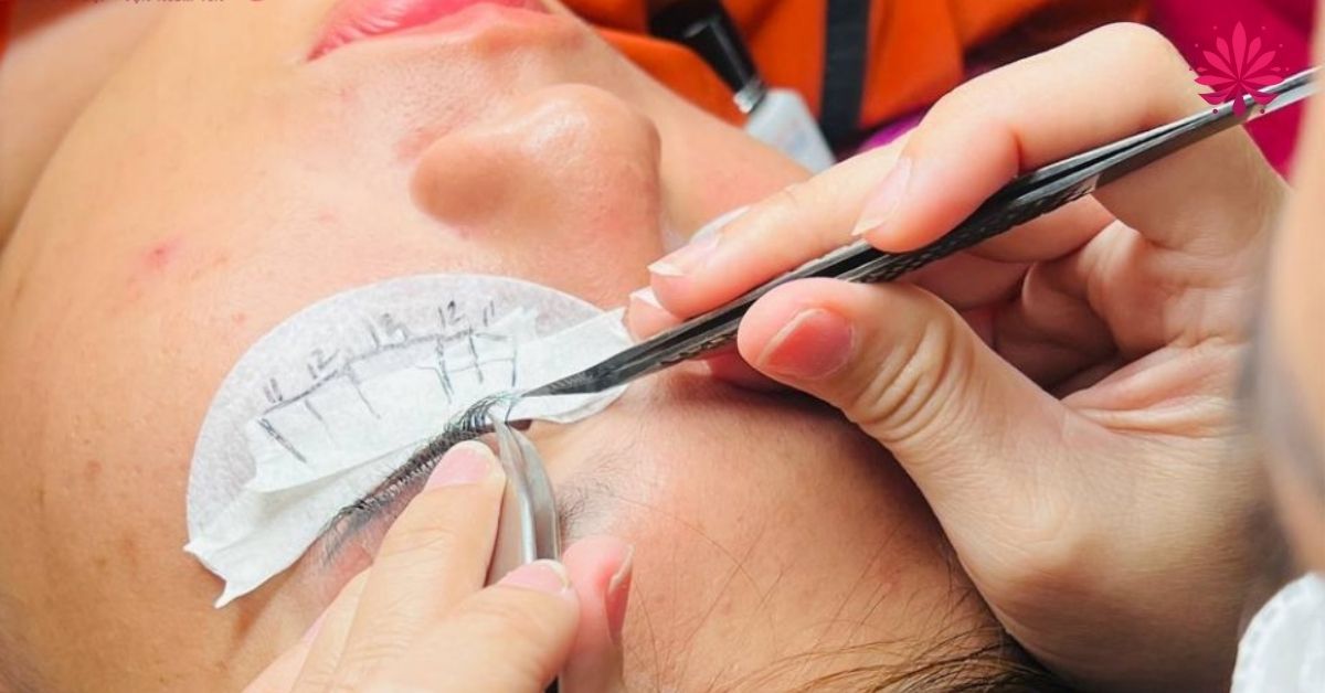 Hani Academy chia sẻ xu hướng mới cho học viên giúp anh chị em làm nghề tốt