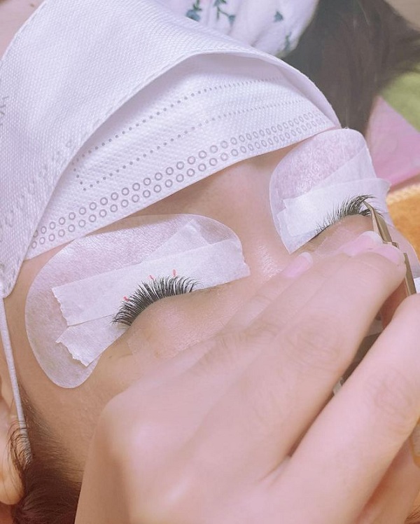 Nối mi Volume theo phong cách tự nhiên nên chọn mấy D?